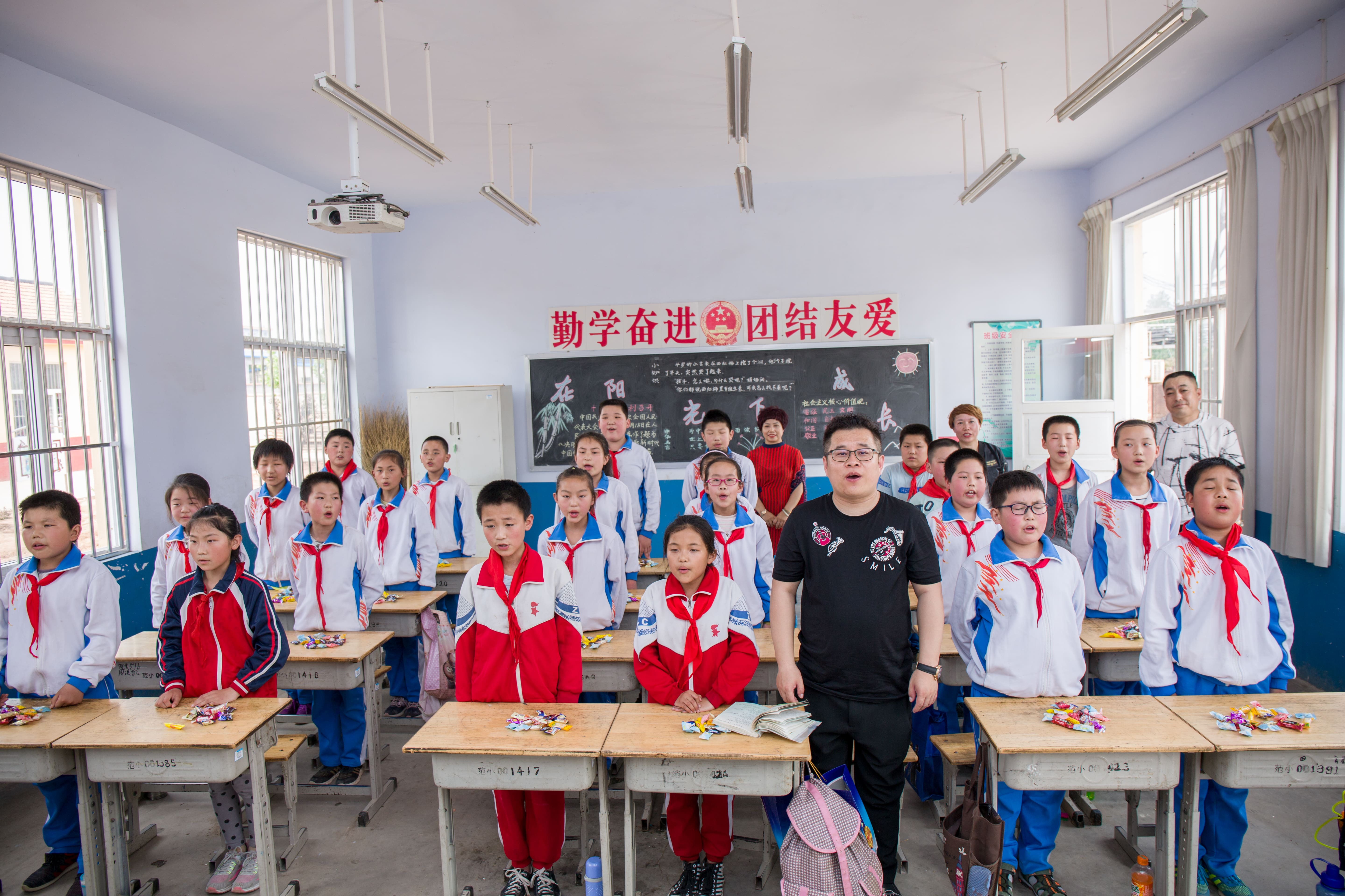 第142所 诸城市贾悦镇范家官庄蜂鸟电竞官网(中国)官方网站鹿永波小学 第142所 诸城市贾悦镇范家官庄蜂鸟电竞官网(中国)官方网站鹿永波小学