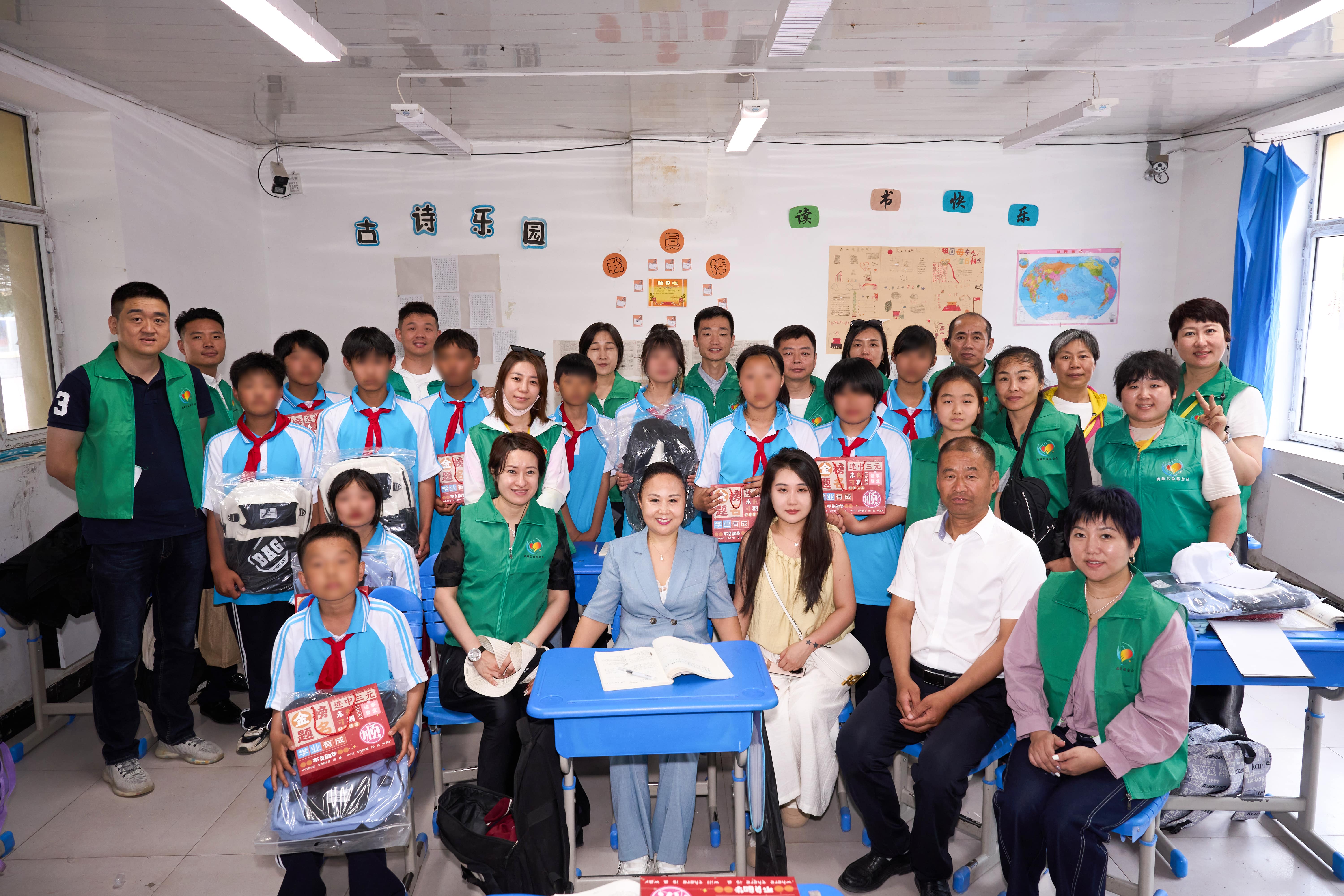 第254所 黑龙江巴彦县黑山镇民乐村蜂鸟电竞官网(中国)官方网站侯玉霞学校 第254所 黑龙江巴彦县黑山镇民乐村蜂鸟电竞官网(中国)官方网站侯玉霞学校