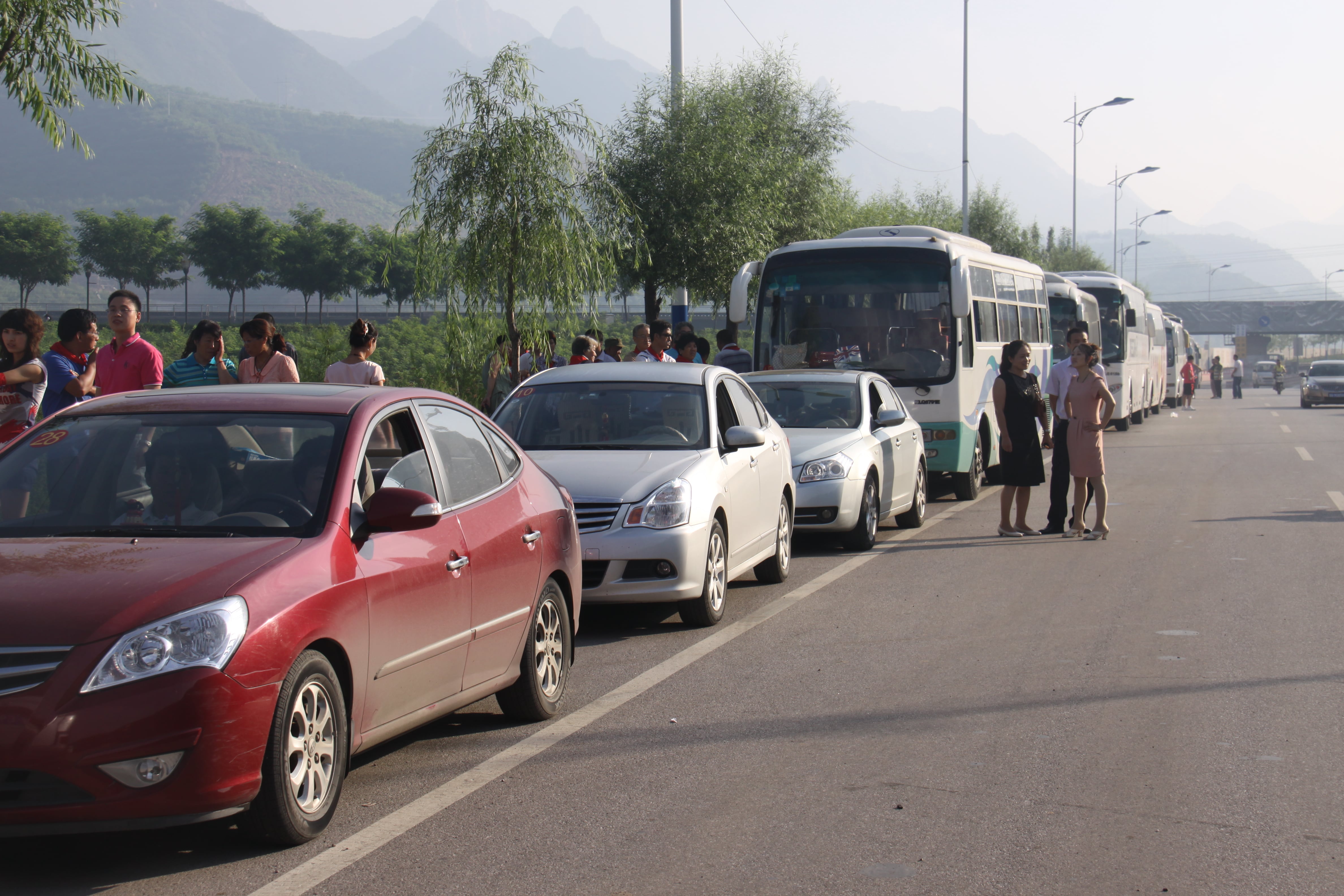第17所 承德市乌龙矶蜂鸟电竞官网(中国)官方网站牛艳玲小学