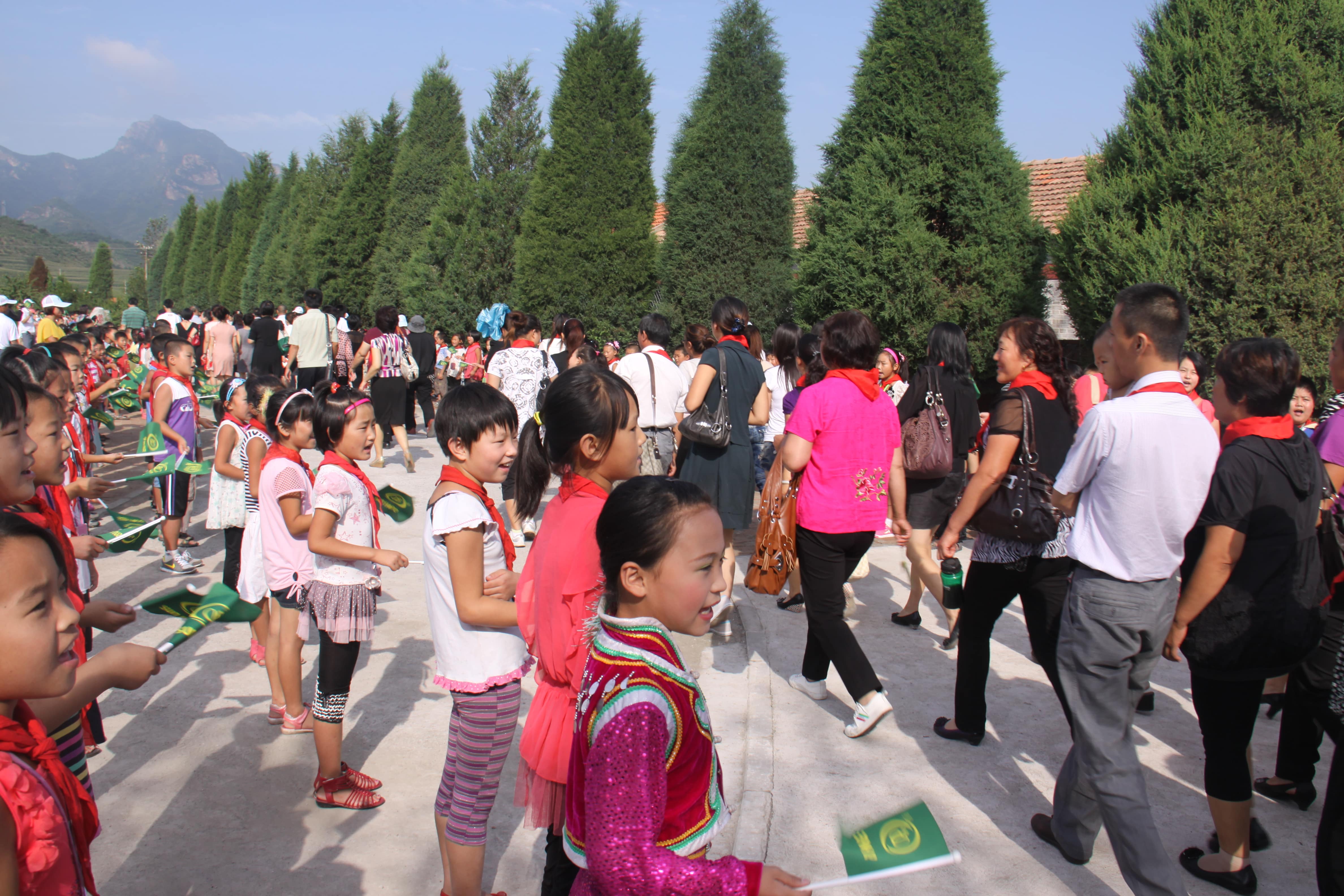 第17所 承德市乌龙矶蜂鸟电竞官网(中国)官方网站牛艳玲小学