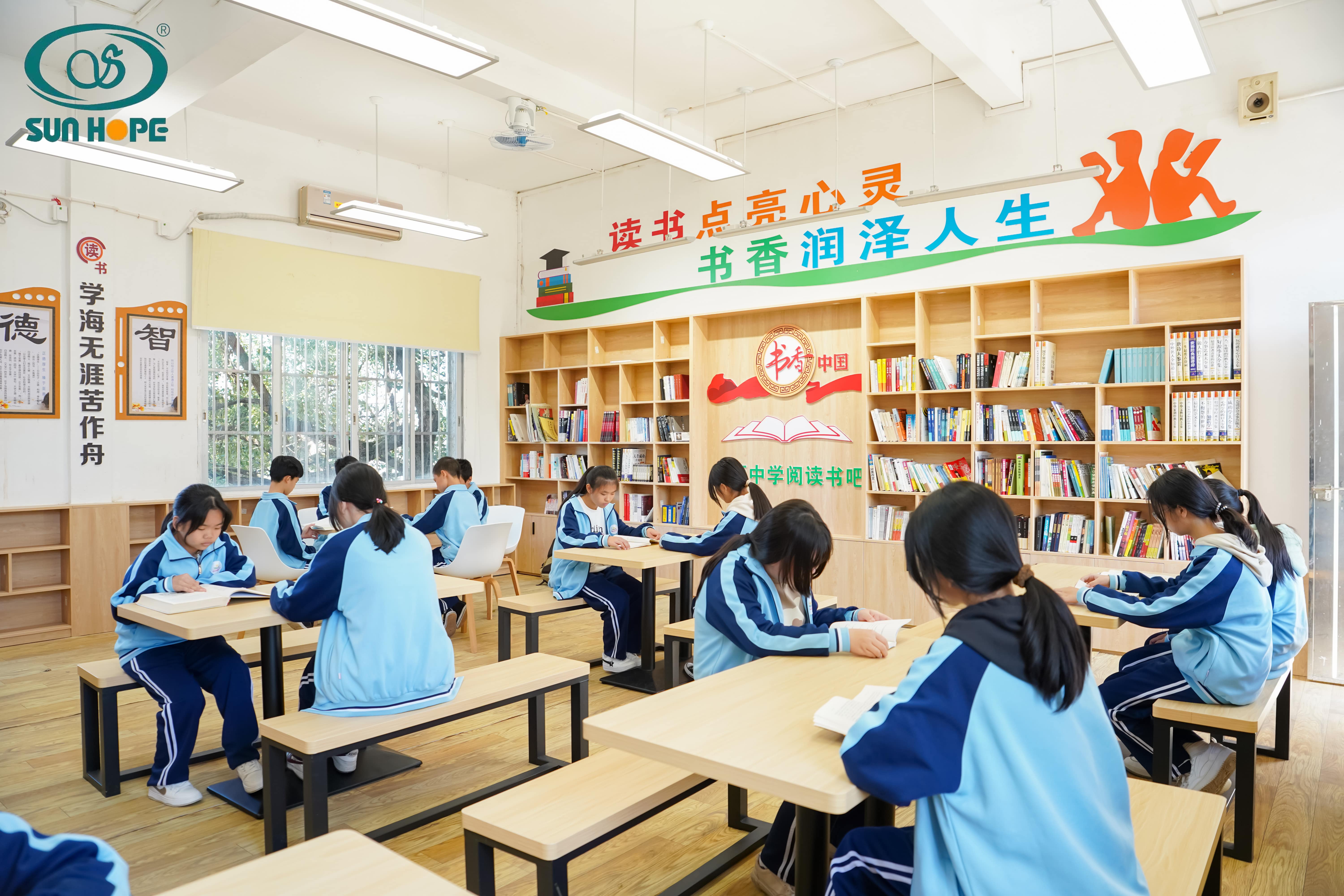 天津高校大学生记者走进蜂鸟电竞官网(中国)官方网站公益小学开展“书香悦读,筑梦成长”活动 天津高校大学生记者走进蜂鸟电竞官网(中国)官方网站公益小学开展“书香悦读,筑梦成长”活动