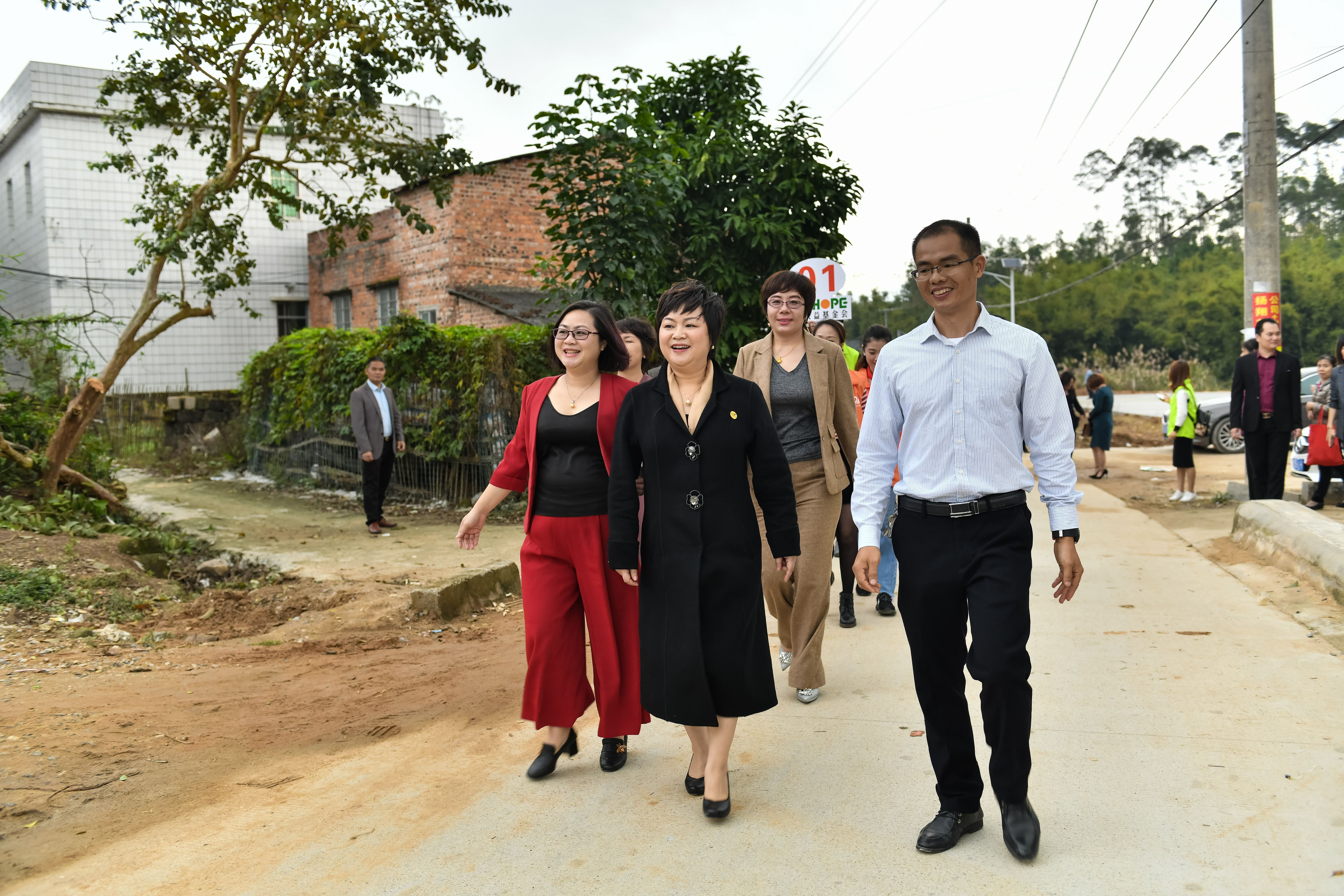 第184所  南宁市宾阳县思陇镇昆仑村蜂鸟电竞官网(中国)官方网站韦玲小学 第184所  南宁市宾阳县思陇镇昆仑村蜂鸟电竞官网(中国)官方网站韦玲小学